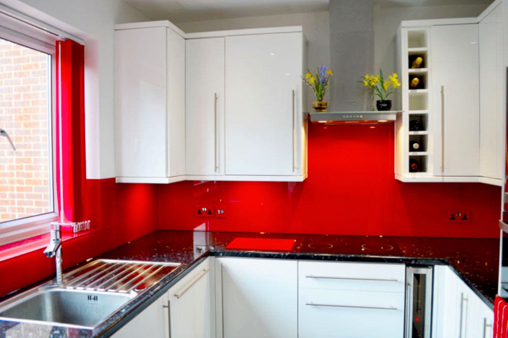 0008-Signal-Red-Splashback-2